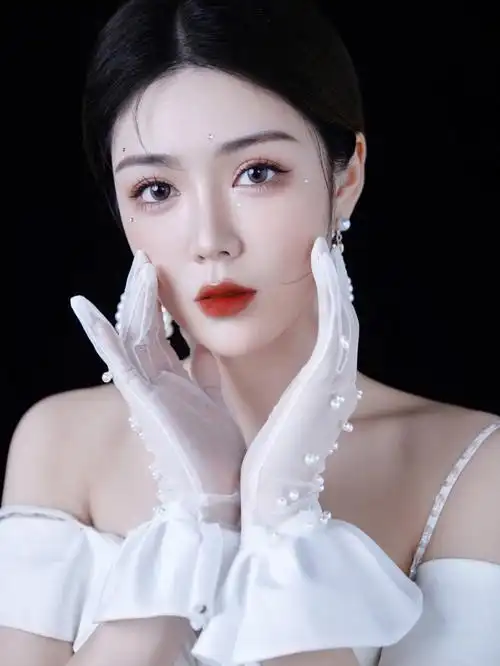 简简单单干干净净的清透新娘妆容武汉学校