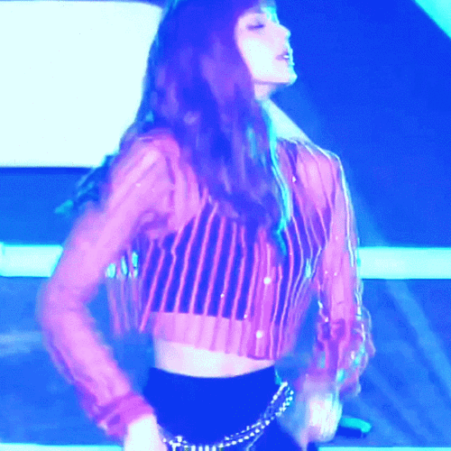 交出最爱lisa那场舞台图