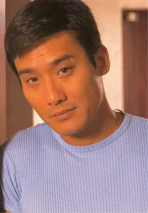 只想当演员的影帝:梁家辉的清醒,打了多少明星的脸?