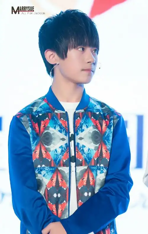 易烊千玺电影小小的我