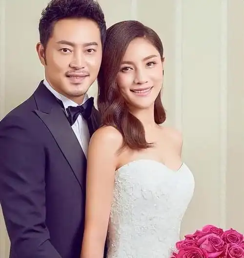 胡可嫁给沙溢3年生2子曾含泪直言后悔风光背后有心酸