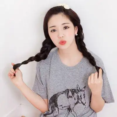 中短发女生马尾扎发推荐 最新中短发马尾图片(2)