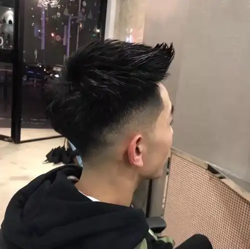 "小飞机头"短发67如何留帅!_刘海往