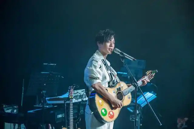 韦礼安新单曲《猫咪共和国》掀喵星人热潮 新加坡大马演唱会延期