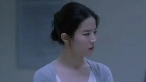 《第三种爱情》刘亦菲发现妹妹闹自杀 孟佳被送往医院救治