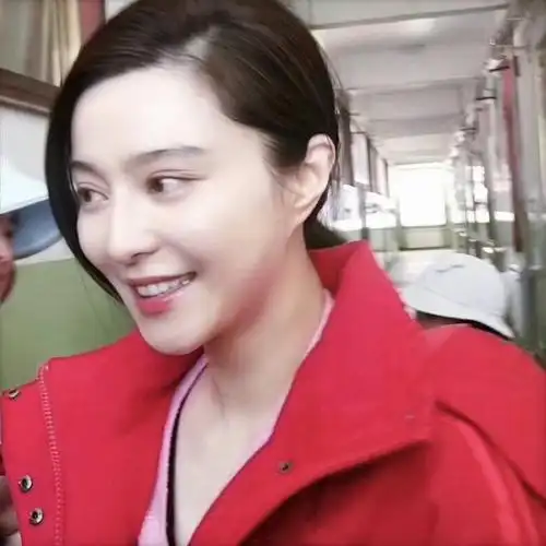 范冰冰素颜惊艳(范冰冰素颜惊艳的照片)-天晟网