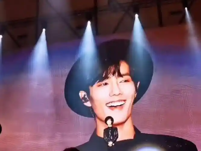 向全世界安利肖战#突然又想起了泰国的这个笑容杀估计小飞侠一辈锥技