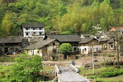 "乡村落后,需要按照城市文明的思维加以改造",这是西方人的逻辑,是一