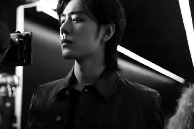 肖战全黑色系穿搭