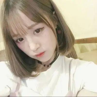 非主流头像女生高冷短发图片