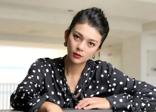 2009年的时候,谈莉娜和江映蓉,李霄云,郁可唯,黄英,刘惜君和曾轶可就