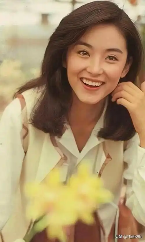 林青霞年轻时有多美18岁的她惊艳了全香港的女人!