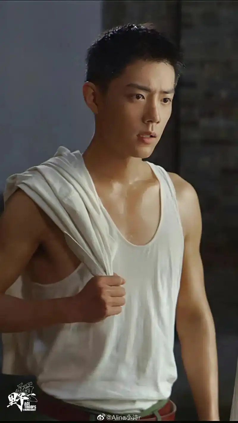 肖战肌肉 #运动荷尔蒙爆棚 #肖战高清壁纸强烈来袭  - 抖音