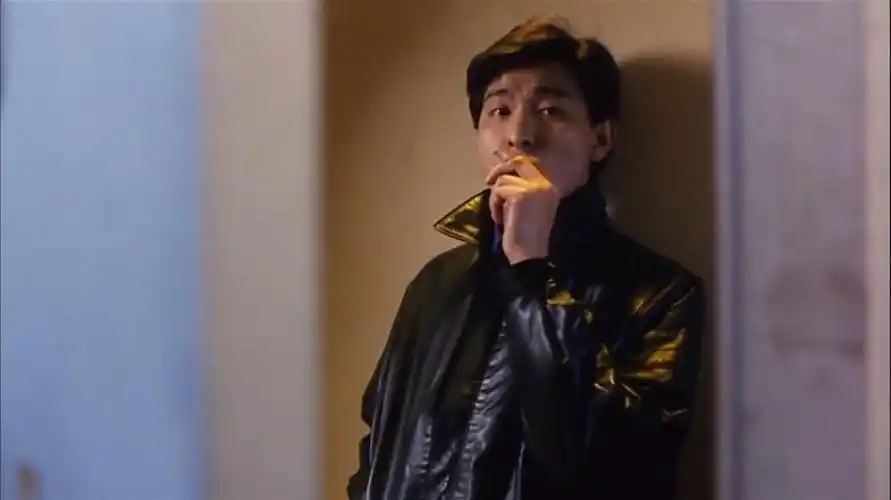 的拍摄早于《古惑仔》系列,当时香港并无"古惑仔电影"这一说,刘德华也