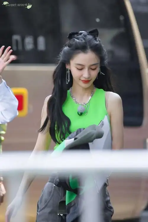 杨颖奔跑吧绿色背心路透##奔跑吧angelababy