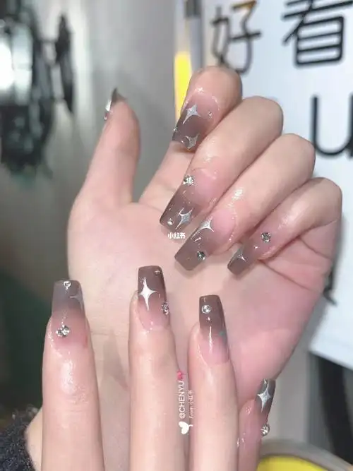 秋冬流行显白渐变流星美甲787878
