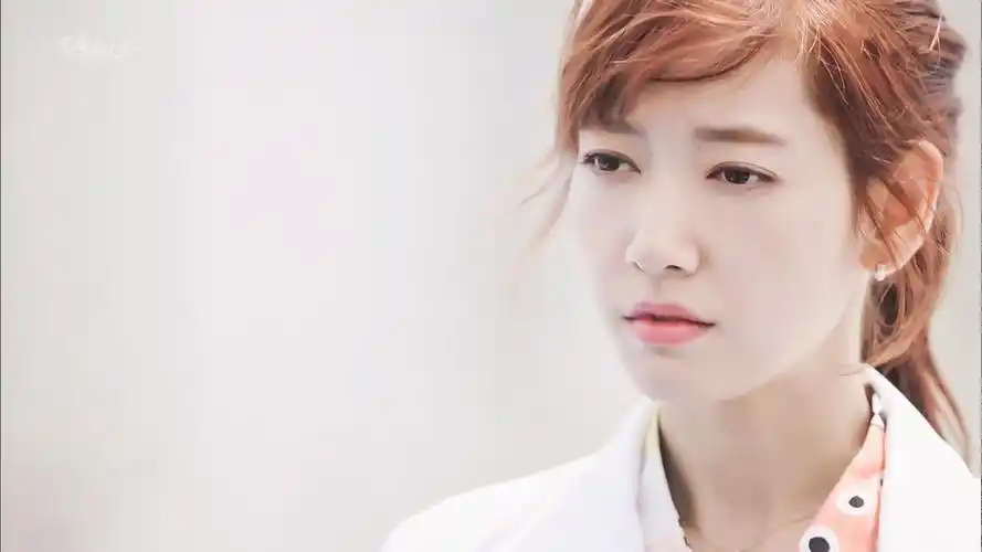 朴信惠doctors医生剧照图片桌面壁纸