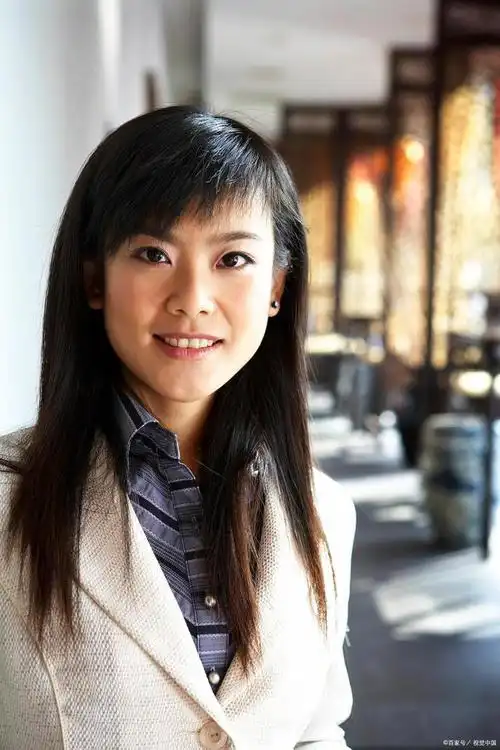 主持人陈蕾离婚后改嫁帅气教授,50岁的新婚生活是什么样的?