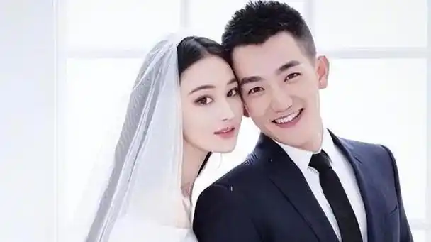 张馨予的老公何捷原来这么厉害网友难怪能推翻黑料重新洗白