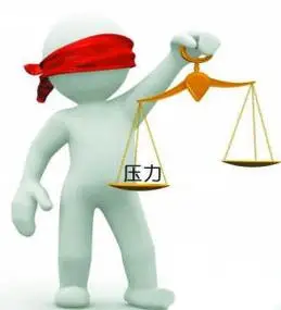 就面临着奶粉安全问题;上了学,又要面对做不完的作业和沉重的升学压力