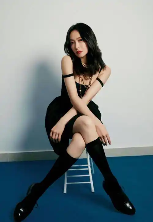 宋茜身材超火辣,穿"绿野仙踪"裙大秀s曲线,女生看了都脸红_一身_新