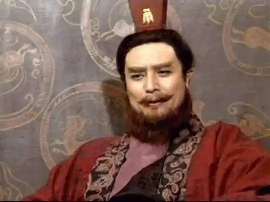 孙权司马懿央视版三国其他角色演员也都是非常厉害,比如洪宇宙的周瑜