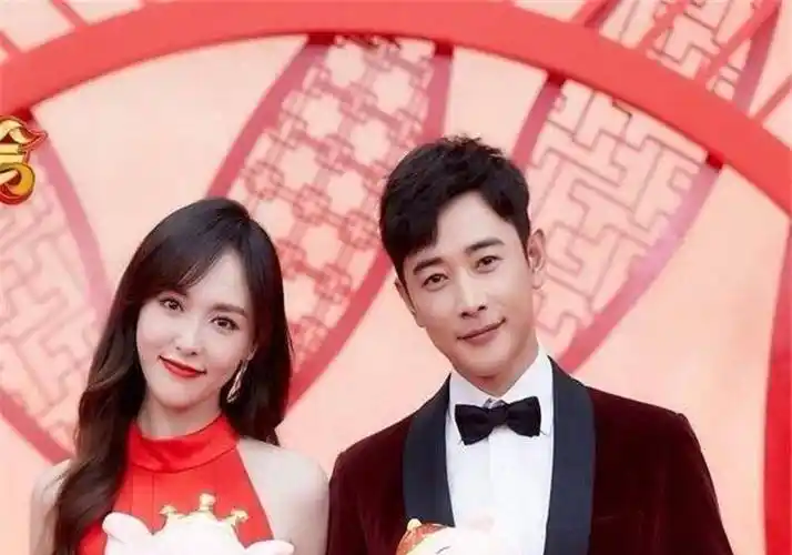 罗晋拍戏前后肤色对比大,为了角色拼了,主持金鹰节全程紧张._唐嫣_时