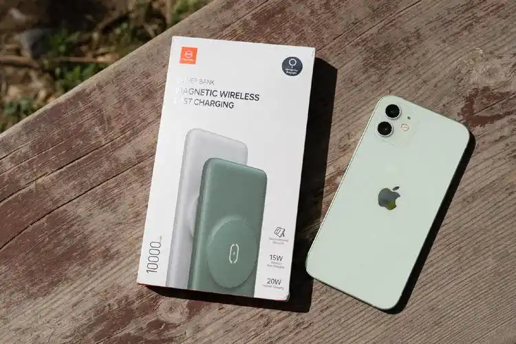 边玩边充,解锁新科技—麦多多magsafe磁吸充电宝