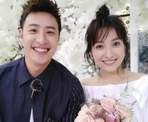 37岁吴昕终于领证结婚(谣言)