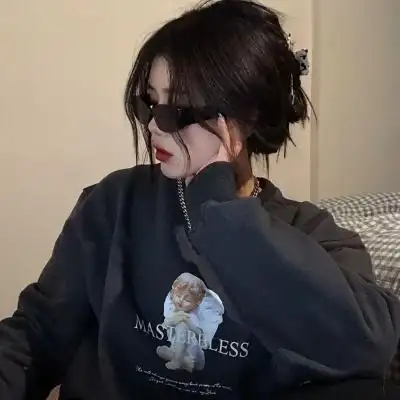 社会拽妹头像真人 高清超拽霸气的社会拽姐拽妹头像图片_女生头像_美