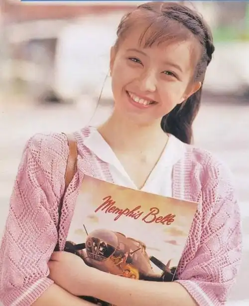 清纯甜美的酒井法子…日星的颜盛原来也是90年代
