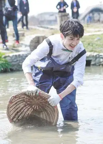 刘昊然是真的很帅吗?