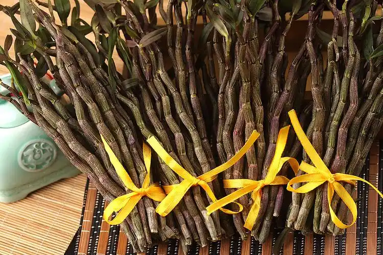 铁皮枫斗:热血友情的写照