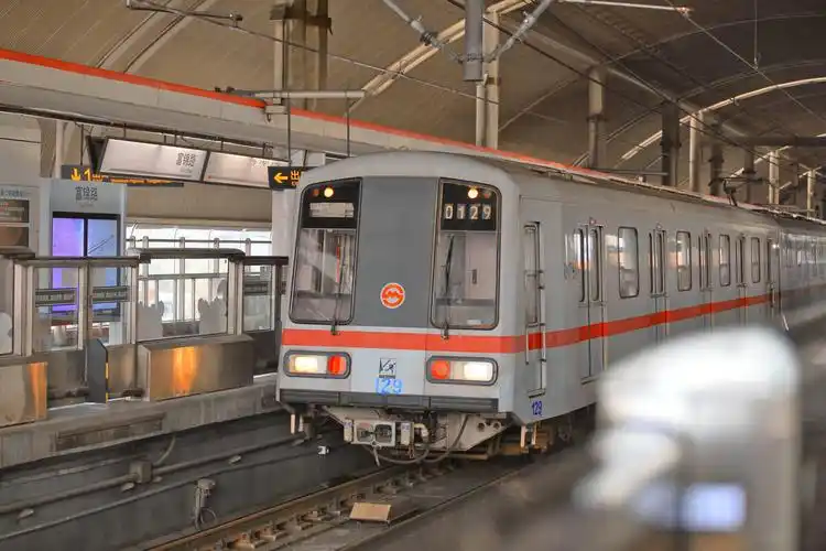 上海地铁一号线列车 - 八桂长焦 - 图虫