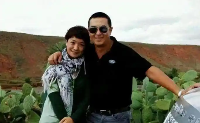 王海燕第一任丈夫王志飞(王海燕简历)-君安号