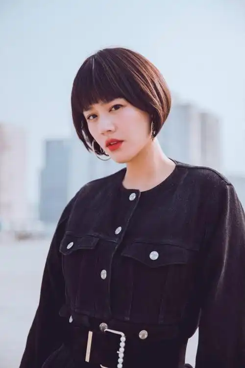 170身高的女生最佳发型(1款适合高个子女生的发型)