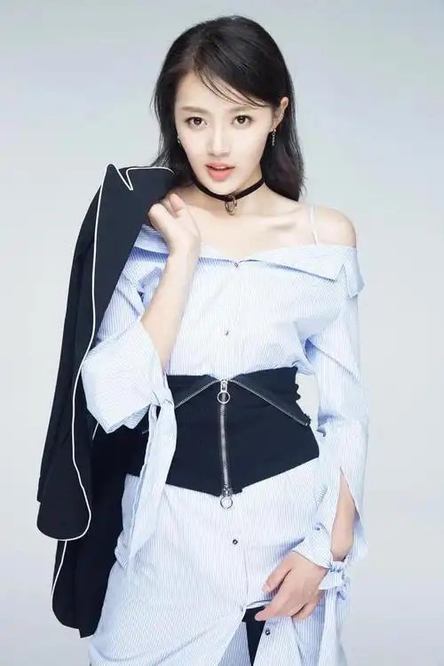 辽宁大连美女王秀竹写真大片珍藏版