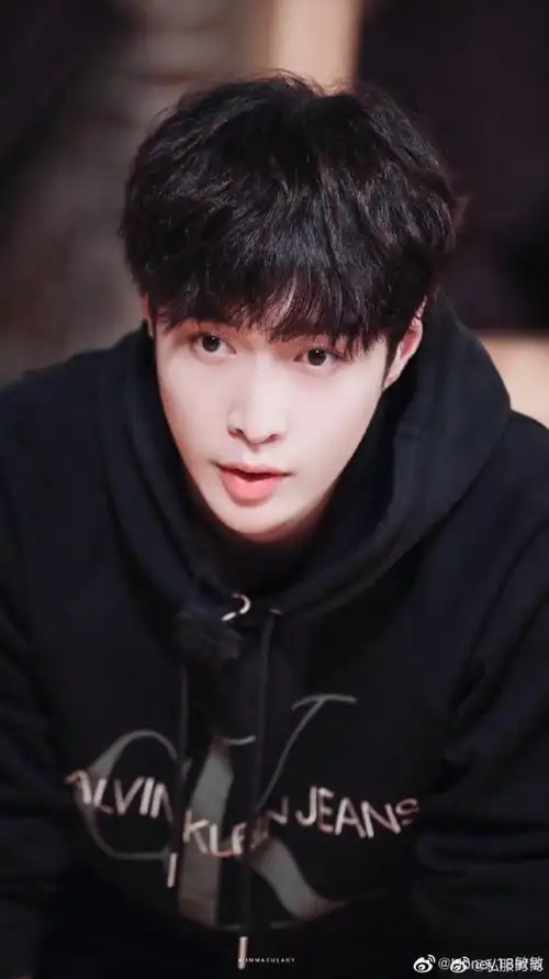 张艺兴温故知兴