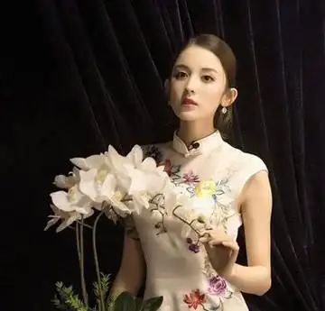 这些明星款古风旗袍的搭配很美哦