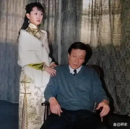 寇世勋两个老婆楼上楼下住三个人生活27年生活又美又痛苦