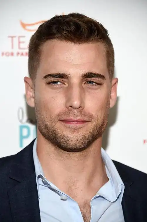 中年男士发型别乱剪,选这四种发型就对了,简单时尚有派头|脸型|复古