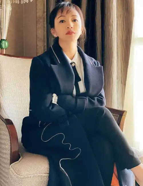 当红女星罗海琼幸福妈妈和优秀演员一个都不能少