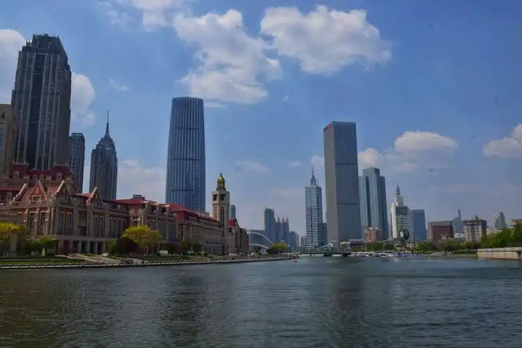 津湾广场的海河两岸风景