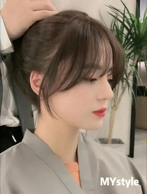 八字刘海怎么剪好看