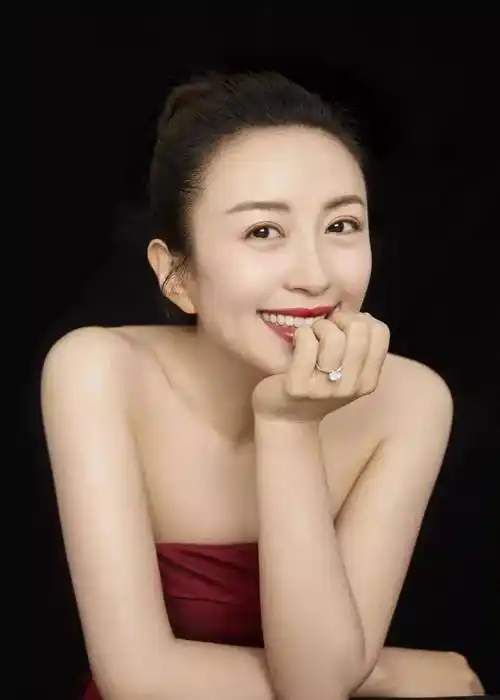 分享图-气质女神杨童舒_漂亮_成功_感觉