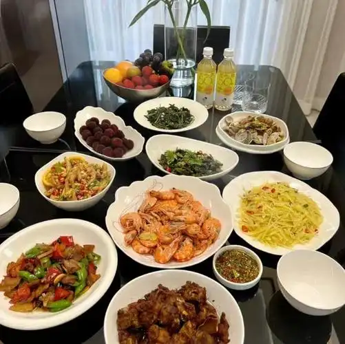 江西儿媳做了一桌菜,为婆婆接风,婆婆吐槽:这不是我想要的