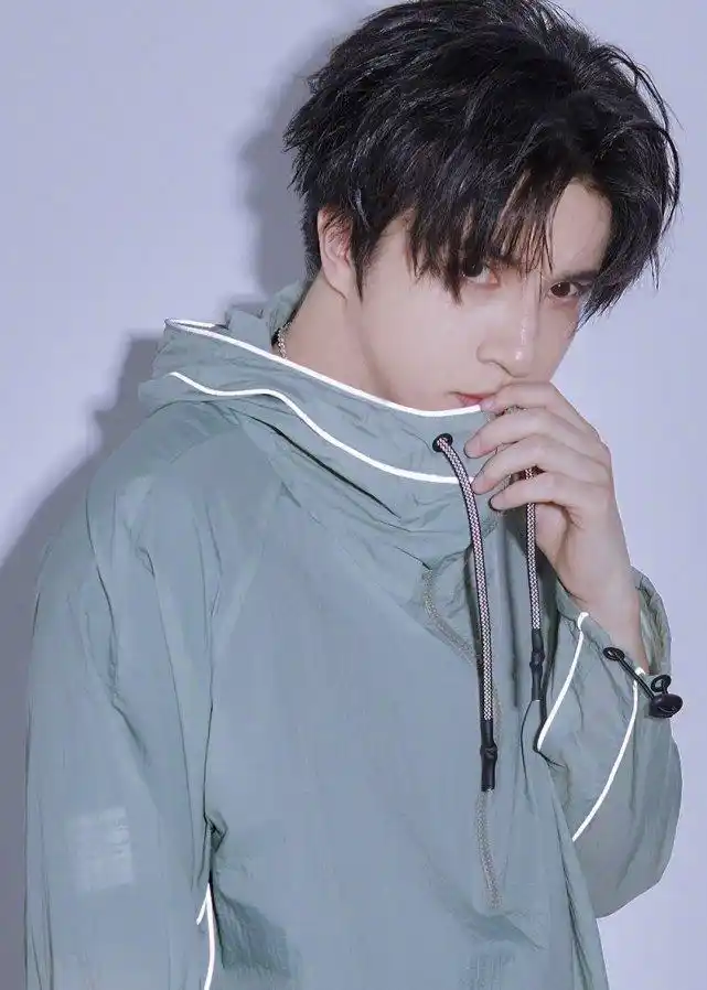 原创薛之谦再上音综当导师,这两年人气大降,他还能惊艳到你吗