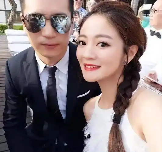 18年,有人婚姻幸福,有人丈夫锒铛入狱_胡歌_刘亦菲_安以轩