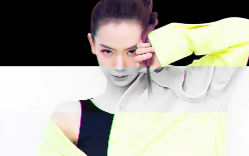 戚薇元气性感写真图片桌面壁纸