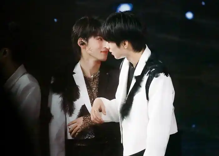 「文轩」奶茶吻